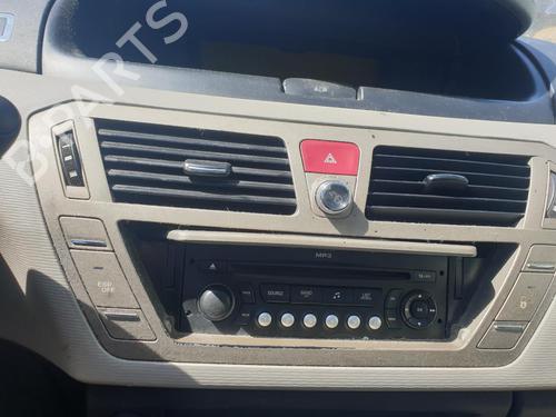 Used Radio Radio 38596796 38596796
