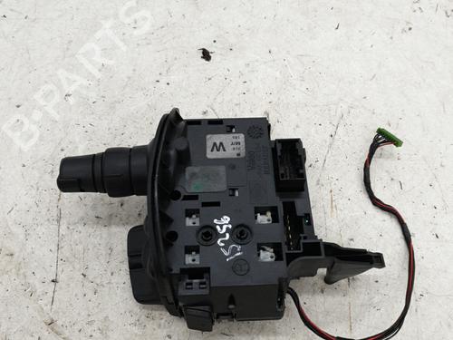 Used Steering column stalk RENAULT SCÉNIC II (JM0/1_) 1.9 dCi (JM14) (131 hp) 22884752