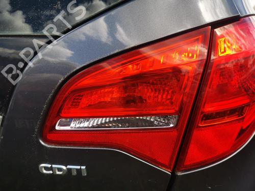 Used Right tailgate light OPEL MERIVA B MPV (S10) 1.3 CDTI (75) (75 hp) 22865492