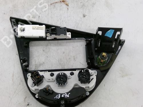 Used Climate control FORD FOCUS I (DAW, DBW) 1.8 TDCi (115 hp) 24421223