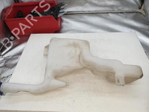 Used Windscreen washer tank Windscreen washer tank FORD FIESTA VI (CB1, CCN) 1.4 TDCi (70 hp) 22875600 22875600