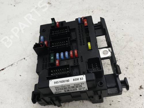 Used Fuse box PEUGEOT 206+ (2L_, 2M_) 1.4 HDi eco 70 (68 hp) 22884821