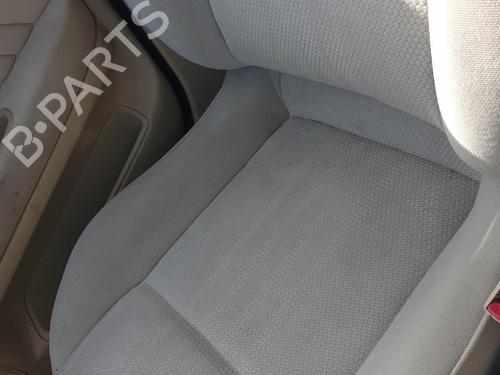 Right front seat ALFA ROMEO 159 (939_) 2.0 JTDM (939AXP1B) | BP35793343C16 - Image 2