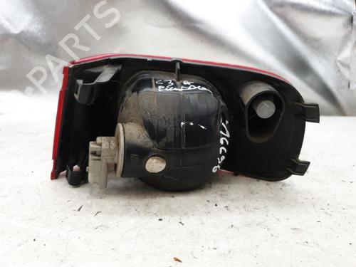 rear-fog-light-citroen-c3-picasso-sh_-16-hdi-90-9681820280-2008-22870779 main image