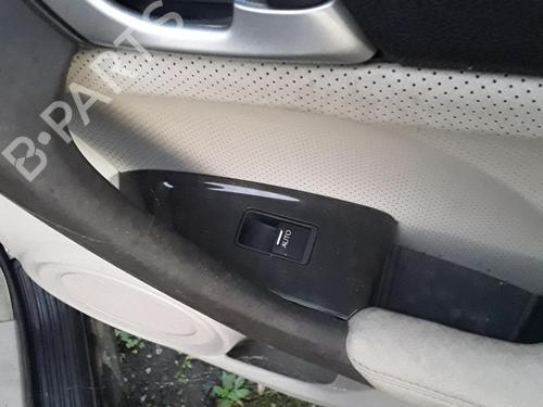 Højre bagtil invendig håndtag HONDA ACCORD VIII Estate (CW) 2.2 i-DTEC (CW3) (150 hp) 22877317