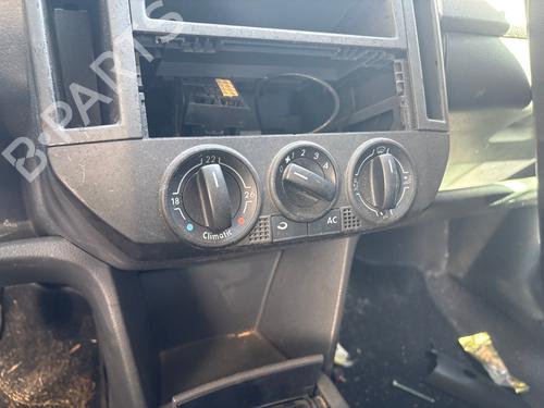 Used Climate control Climate control 39460416 39460416