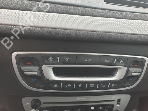climate-control-renault-megane-iii-hatchback-bz01_-b3_-2008-32061035 main image
