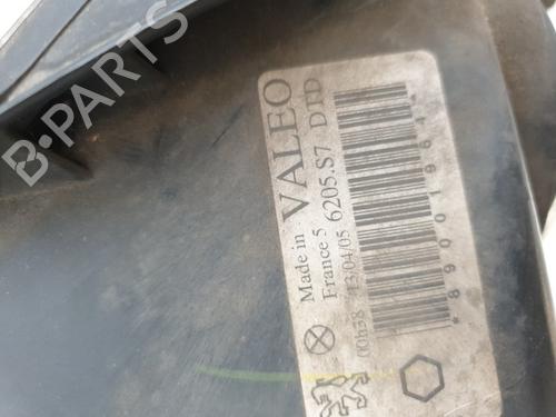 Right headlight PEUGEOT 206 Hatchback (2A/C) 2.0 HDI 90 | BP22865018C29 