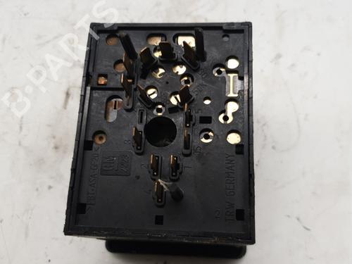 Used Headlight switch Headlight switch OPEL ZAFIRA A MPV (T98) 2.0 DTI 16V (F75) (101 hp) 22877640 22877640
