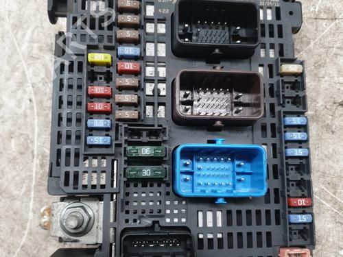 Sicherungskasten für CITROËN C4 II (NC_) 1.6 HDi 115 (114 hp) 31280866