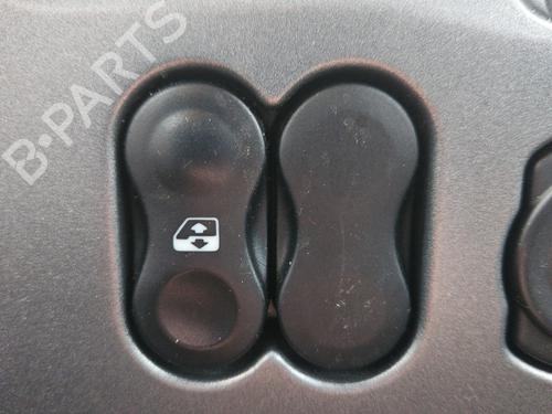 venstre-fortil-elrude-kontakt-dacia-duster-hs_-2010-2011-2012-2013-2014-2015-2016-2017-2018-32306902 main image