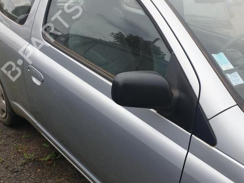 right-front-door-toyota-yaris-_p1_-1999-2000-2001-2002-2003-2004-2005-26124988 main image