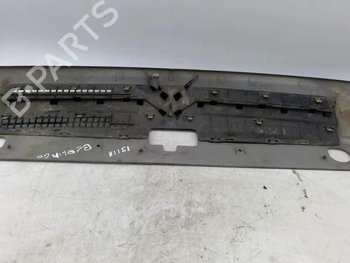 Used Grille Grille 22872749 22872749