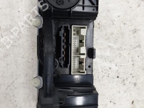 Used Climate control Climate control VW GOLF V (1K1) 1.9 TDI (105 hp) 24422434 24422434