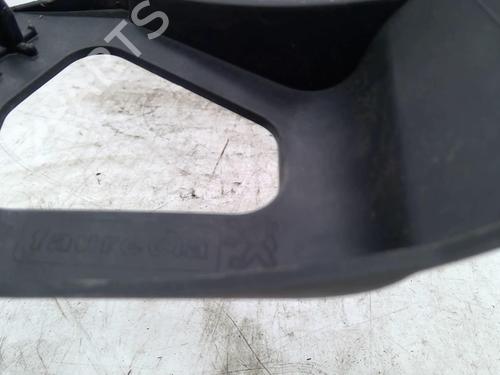 Kofangerbeslag bag PEUGEOT 207 (WA_, WC_) 1.6 HDi (90 hp) 22885301