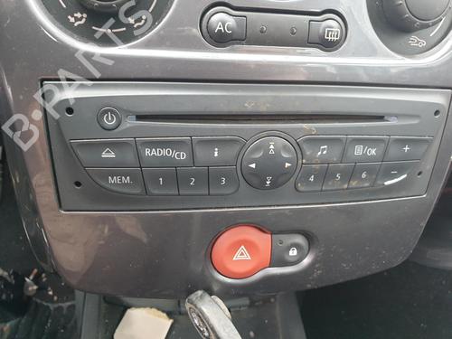 radio-renault-clio-iii-br01-cr01-2005-2006-2007-2008-2009-2010-2011-2012-2013-2014-32363027 main image
