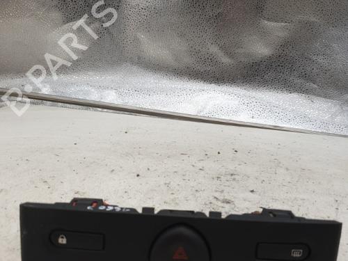 Used Warning switch RENAULT CLIO II (BB_, CB_) 1.5 dCi (B/CB3M) (64 hp) 23845667