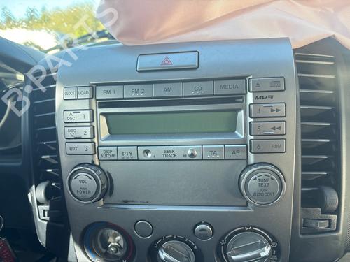 Used Radio Radio MAZDA BT-50 Pickup (CD, UN) 2.5 MRZ-CD 4x4 (UNY0W3) (143 hp) 40200819 40200819