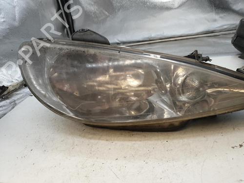 Højre forlygte PEUGEOT 206 Hatchback (2A/C) 1.4 i (75 hp) 22875662