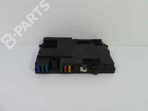 Used Fuse box Fuse box CITROËN XSARA Coupe (N0) 1.9 D (70 hp) 10736736 10736736