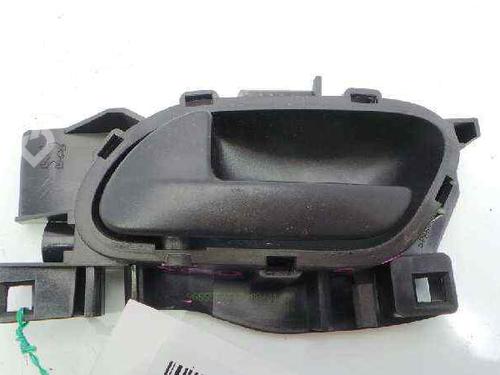 Used Front left interior door handle Front left interior door handle PEUGEOT PARTNER Box Body/MPV 1.6 HDi (75 hp) 5837525 5837525