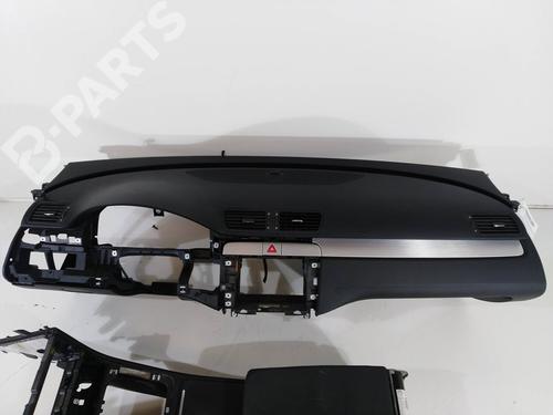 Used Dashboard Dashboard VW PASSAT B6 Variant (3C5) 2.0 TDI 16V (140 hp) 8186695 8186695