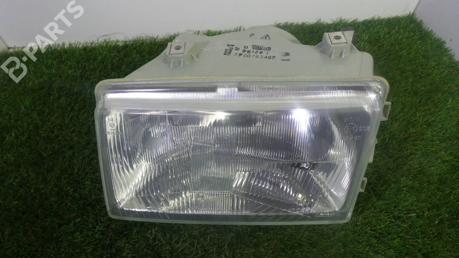 7751622469 R72 Genuine Renault 21 LH Headlight Support 7751622469 R72 Genuine Renault 21 LH Headlight Support