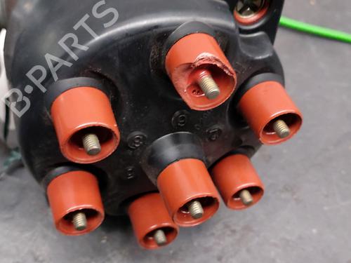 Used Ignition distributor MERCEDES-BENZ 123 Saloon (W123) [1976-1985]  23464701