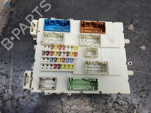 Used Fuse box Fuse box 23464494 23464494