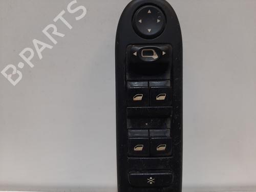 Used Right front window switch Right front window switch 23466685 23466685