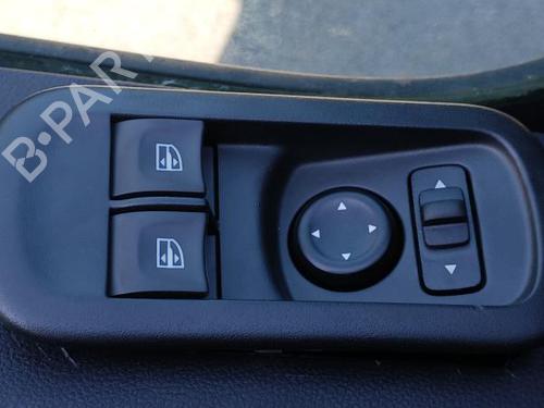hjre-fortil-elrude-kontakt-renault-master-iii-van-fv-2010-23488819 main image