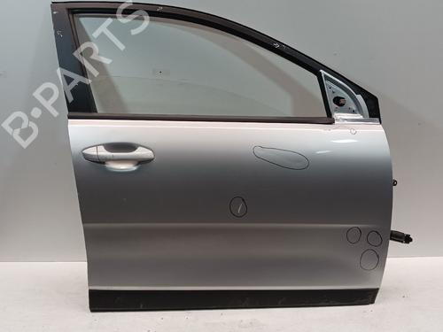 Used Right front door Right front door 24630811 24630811