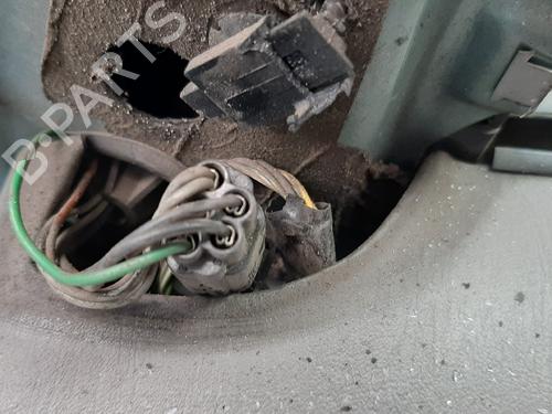 Right mirror FORD FOCUS I Saloon (DFW) 1.8 Turbo DI / TDDi | BP23463409C27 