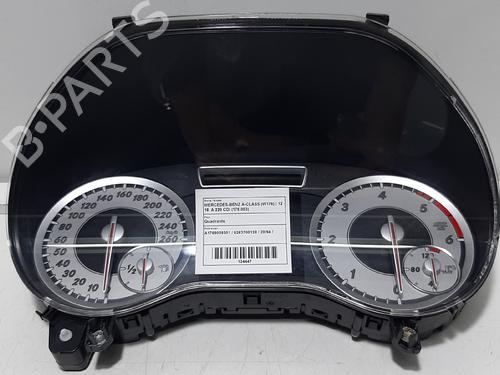 Used Instrument cluster MERCEDES-BENZ A-CLASS (W176) [2012-2018]  23467217