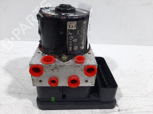 Used ABS pump AUDI A3 (8P1) 1.9 TDI (105 hp) 23468563