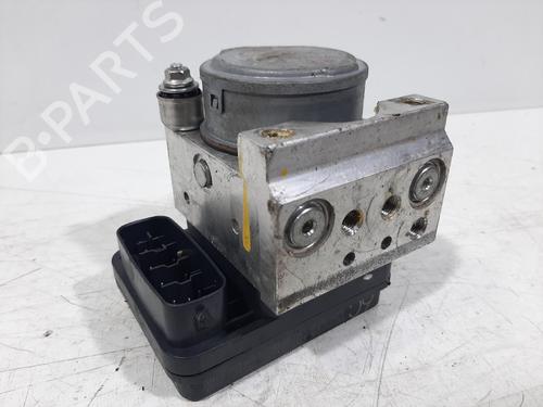 Used ABS pump TOYOTA HILUX VII Pickup (_N1_, _N2_, _N3_) [2004-2016]  23468936