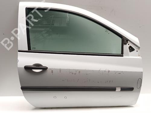 Used Right front door RENAULT CLIO III (BR0/1, CR0/1) [2005-2014]  23467516