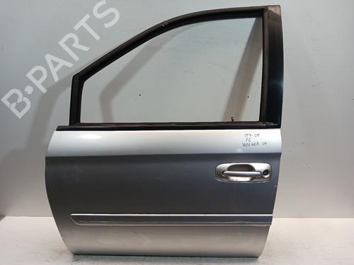 Used Left front door CHRYSLER VOYAGER IV (RG, RS) [1999-2008]  23471753