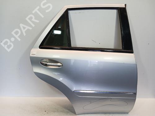 Used Right rear door MERCEDES-BENZ M-CLASS (W164) [2005-2012]  23476711
