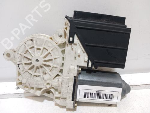 Rudehejsemotor bagstkærm venstre VW POLO IV (9N_, 9A_) [2001-2014]  23477816