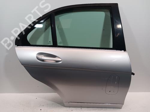 Used Right rear door MERCEDES-BENZ C-CLASS (W204) [2007-2015]  23483016