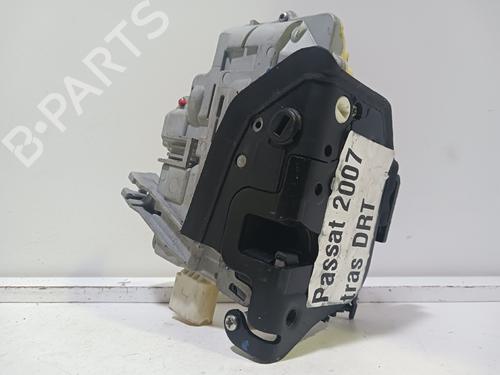 Højre bagtil lås VW PASSAT B6 (3C2) [2005-2011]  23483940