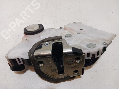 Used Front left lock Front left lock TOYOTA YARIS (_P13_) [2010-2020] 23484875 23484875