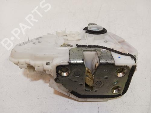 Używane Zamek drzwi przednich prawych HONDA CIVIC VIII Hatchback (FN, FK) [2005-2012]  23484971
