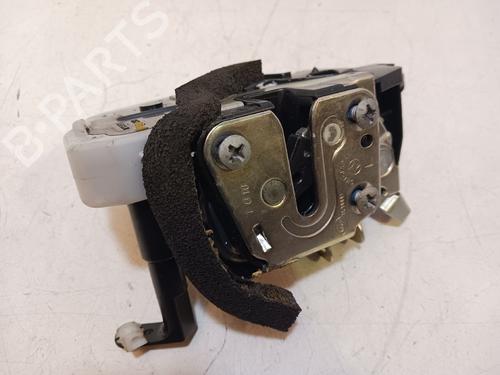 Used Front left lock NISSAN JUKE (F15) [2010-2019]  23484996