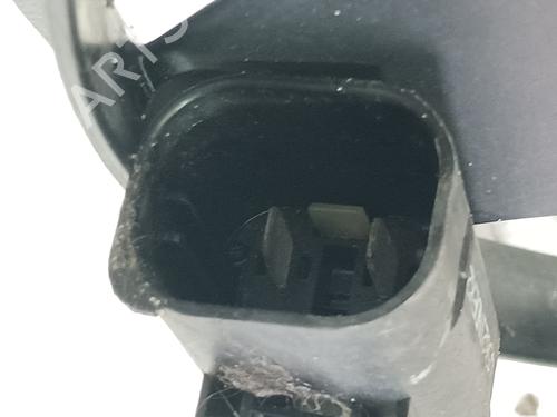 Radiator fan BMW 5 (E60) 525 d | BP23488637M35