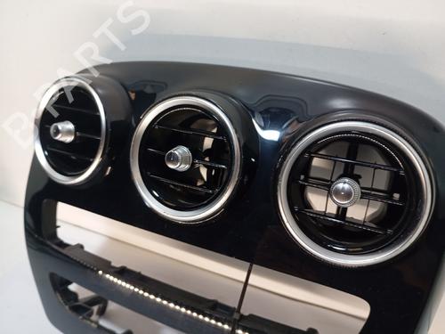 Air vent MERCEDES-BENZ C-CLASS (W205) C 220 BlueTEC / d (205.002, 205.004) | BP25939537I21