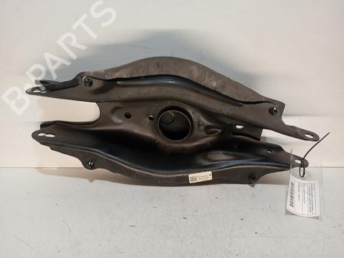 Højre bagtil bærearm MERCEDES-BENZ C-CLASS (W205) C 220 BlueTEC / d (205.002, 205.004) (170 hp) 25918550