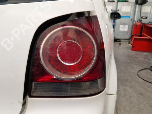 Højre baglygte VW POLO IV (9N_, 9A_) 1.4 TDI (75 hp) 26190796