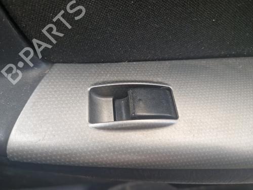 Interrupteur de vitre avant droite TOYOTA COROLLA (_E12_) 1.4 D (NDE120_, NDE120R) | BP28169096I26 